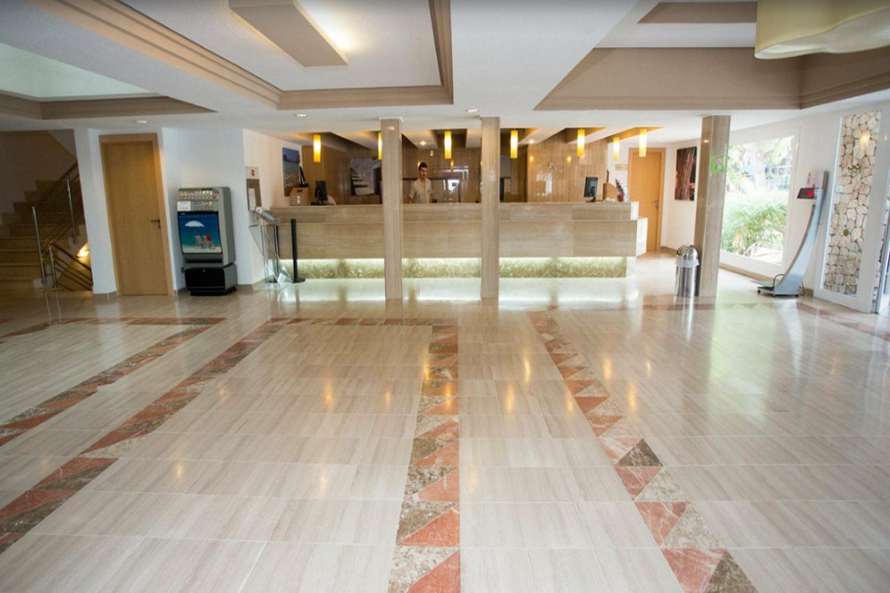 Riu La Mola Es Migjorn Exterior foto
