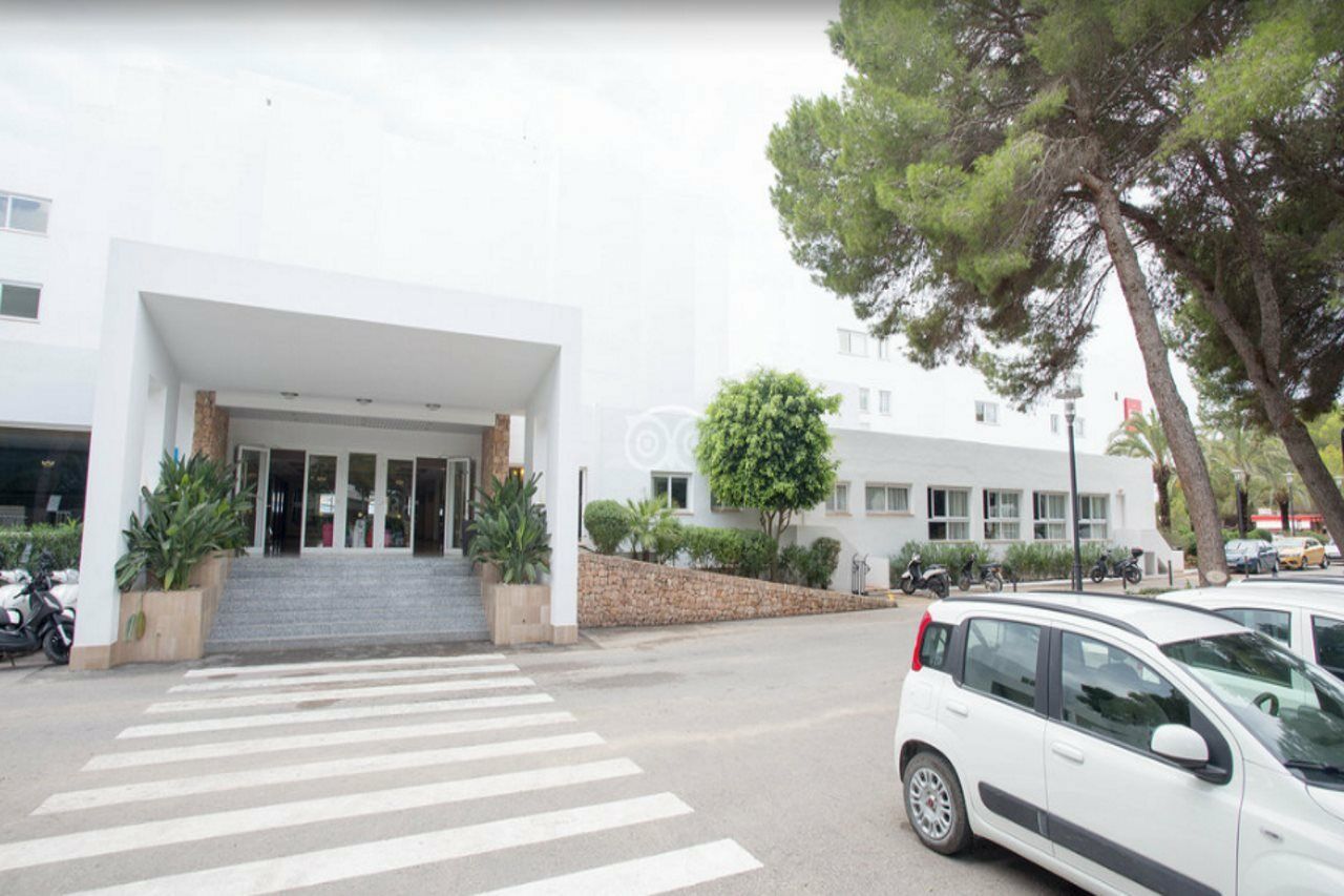 Riu La Mola Es Migjorn Exterior foto